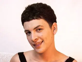 Anal pics shows AxelLaciel